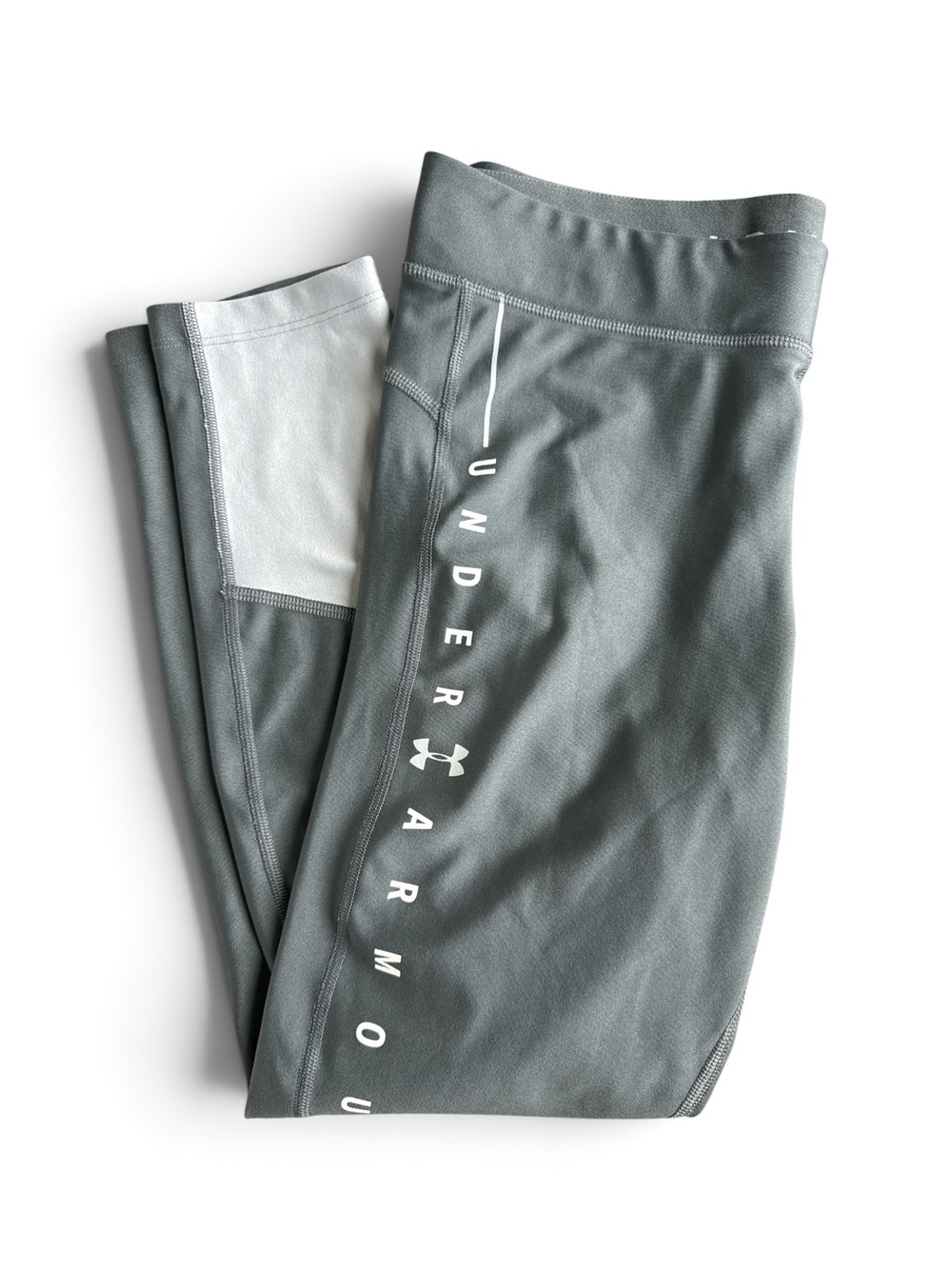 Under Armour HeatGear Compression Capri Leggings – Gray – Size Large